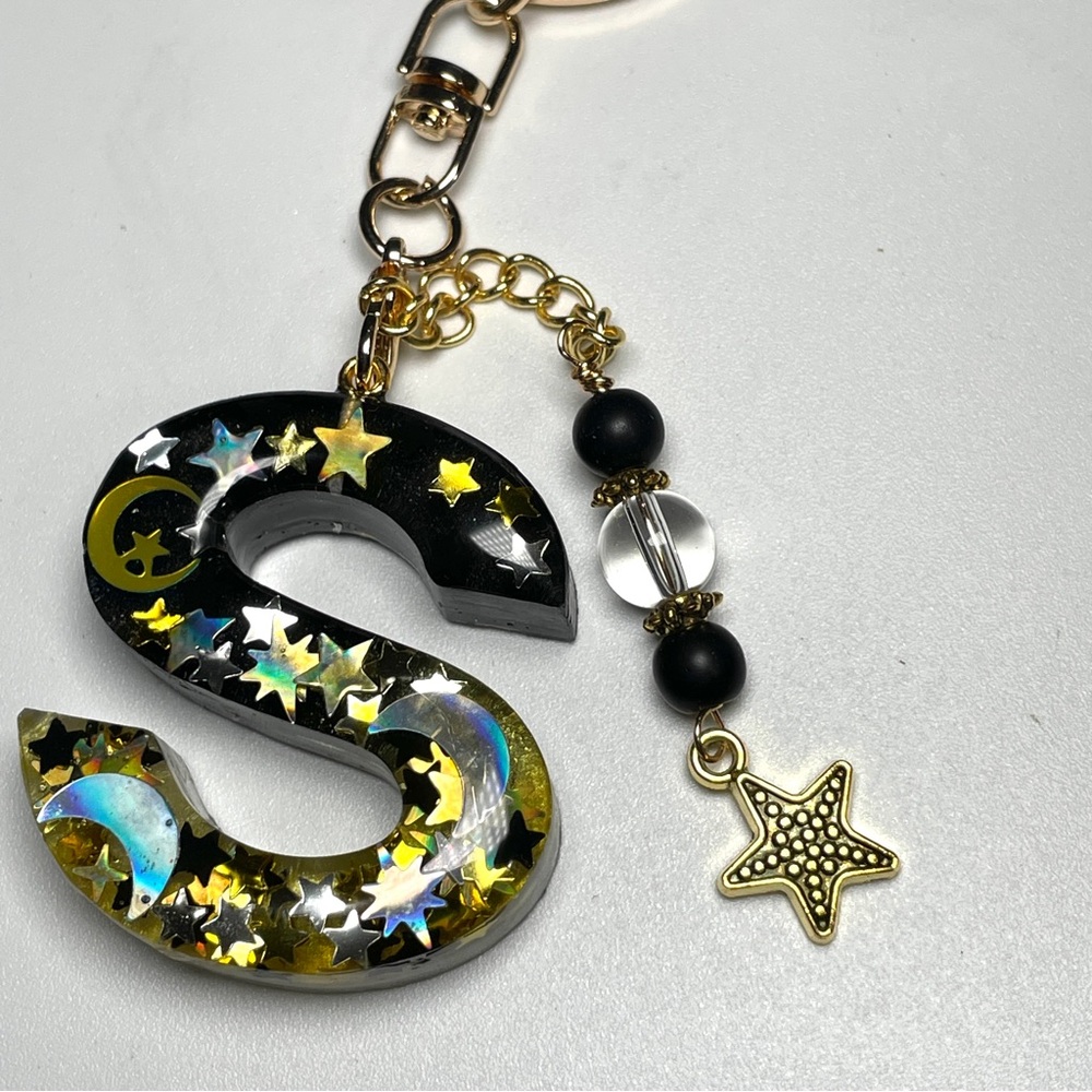Custom Made Gold Starry Letter “S” Keychain with Clear Quartz and Onyx Charm - Picture 6 of 8